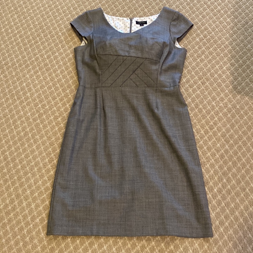 EUC Tahari by ASL wool blend dress